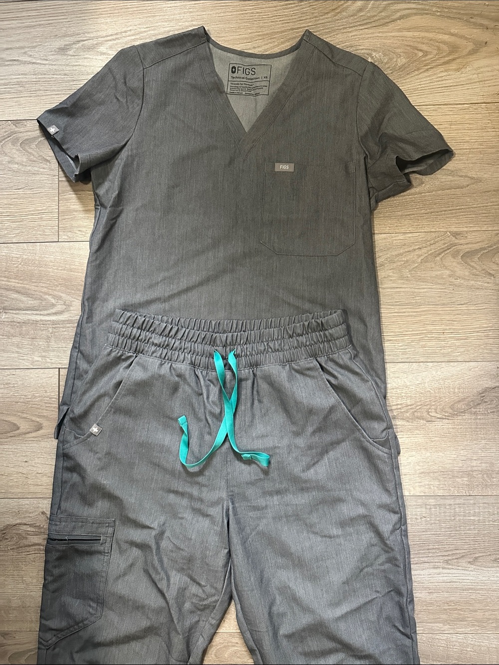 Figs Women's Gray Scrub Set with Teal Drawstring